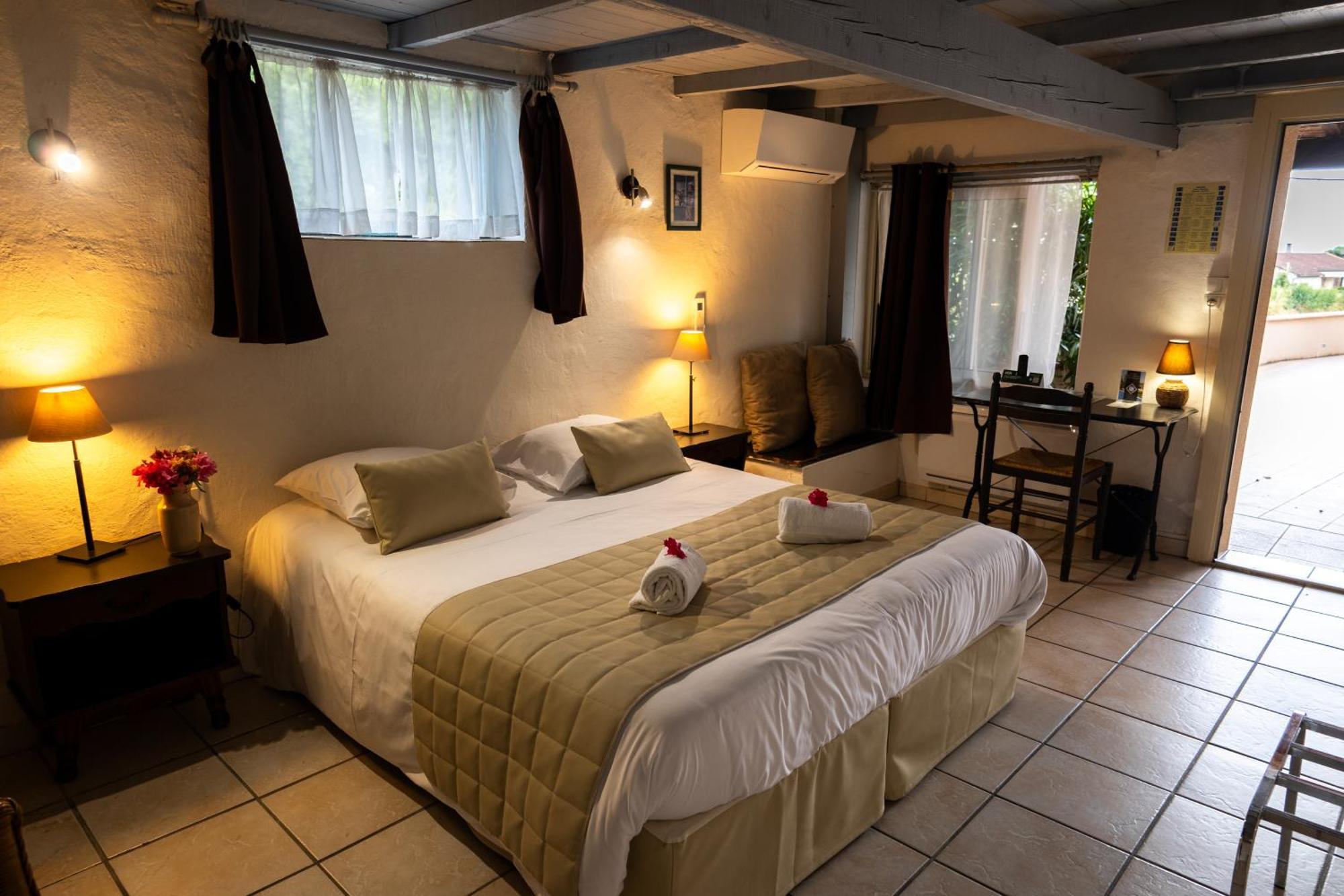 Logis Des Cretes De Pignols Hotel Moissac Exterior foto